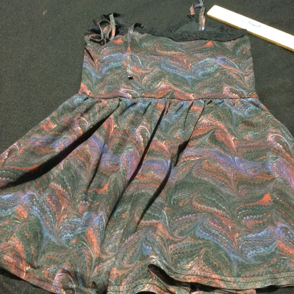 Urban Outfitters Marbled Print Lace Trim Cami Romper Shorts Women's M - Picture 4 of 7